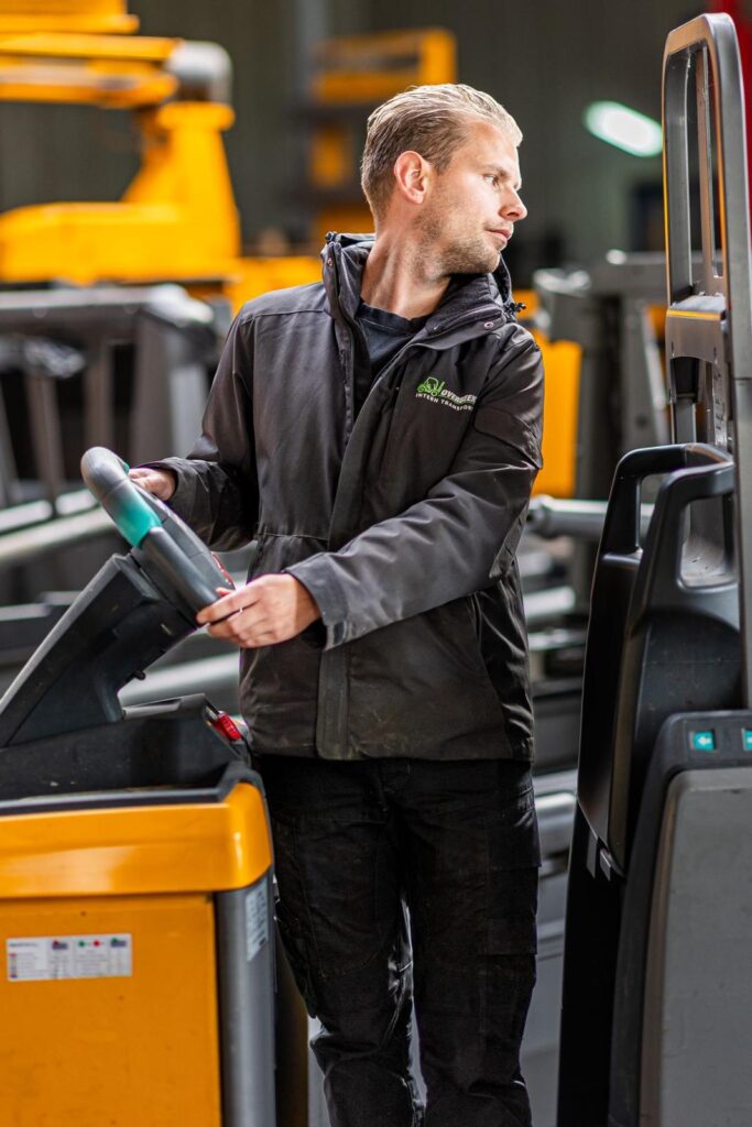 WhatsApp Image 2025-11-04 at 18.10.17